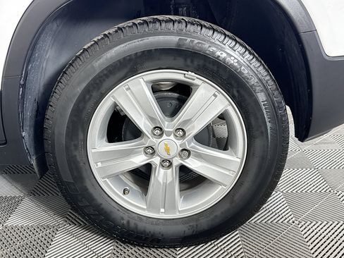 Used 2020 Chevrolet Trax LS FWD image 33