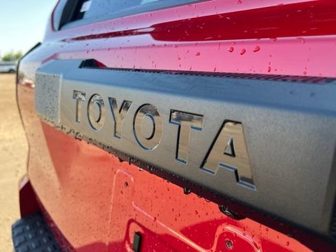 Used 2026 Toyota 4Runner SR5 AWD/4WD image 13