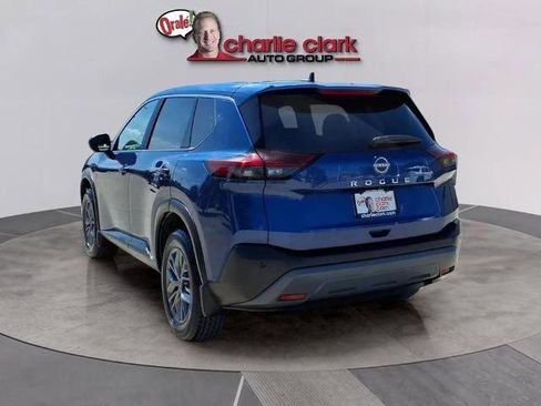 Certified 2023 Nissan Rogue S FWD image 3