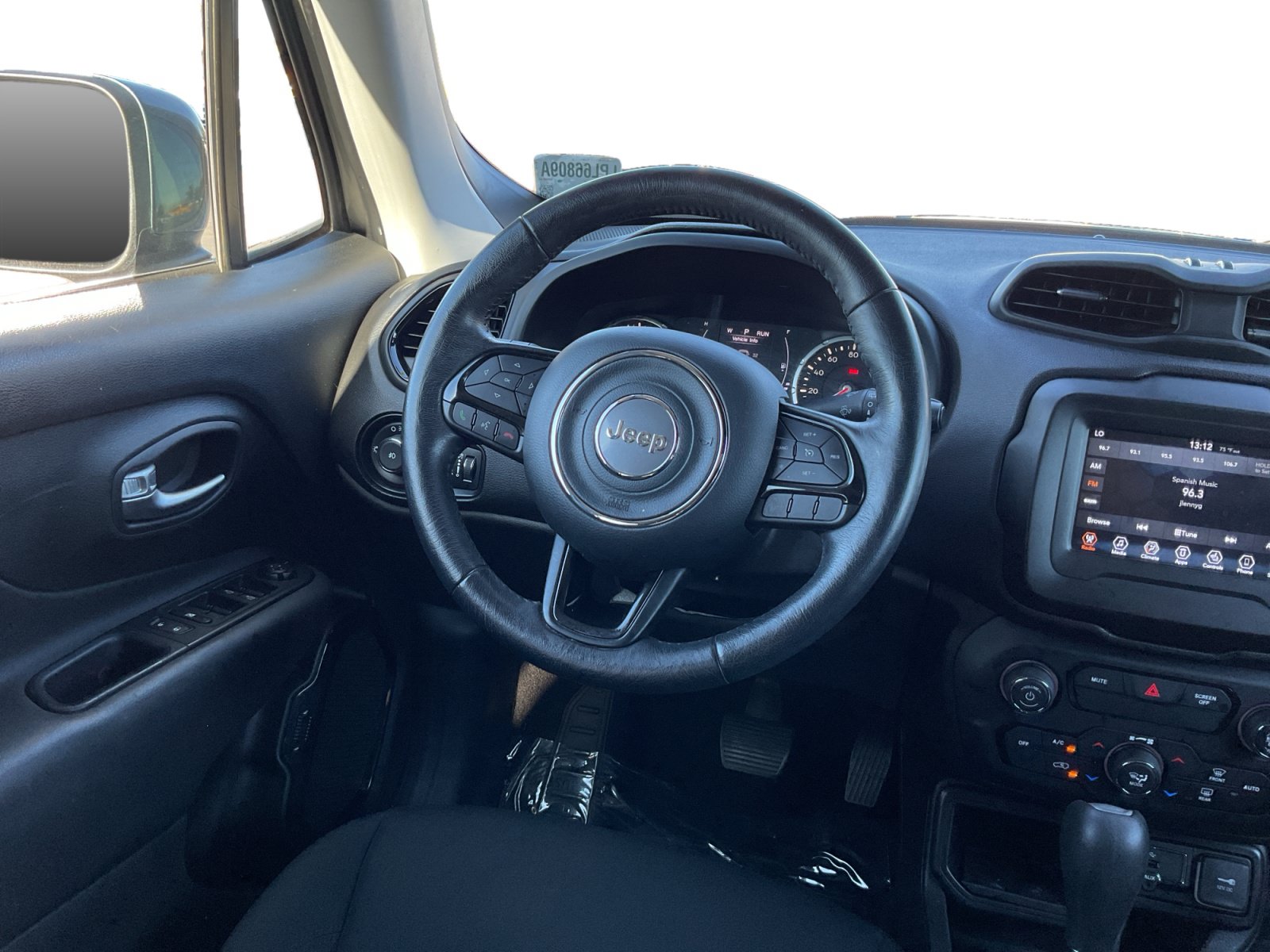 Used 2020 Jeep Renegade Altitude FWD image 11