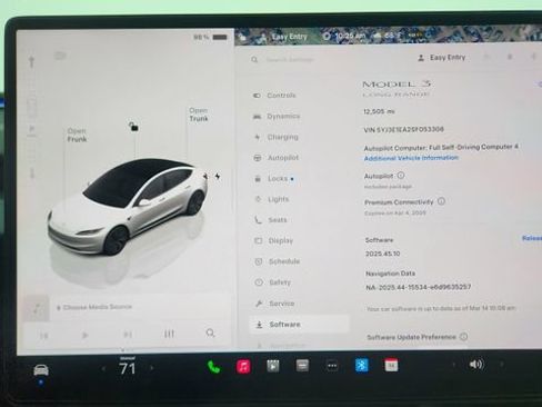 Used 2025 Tesla Model 3 image 38