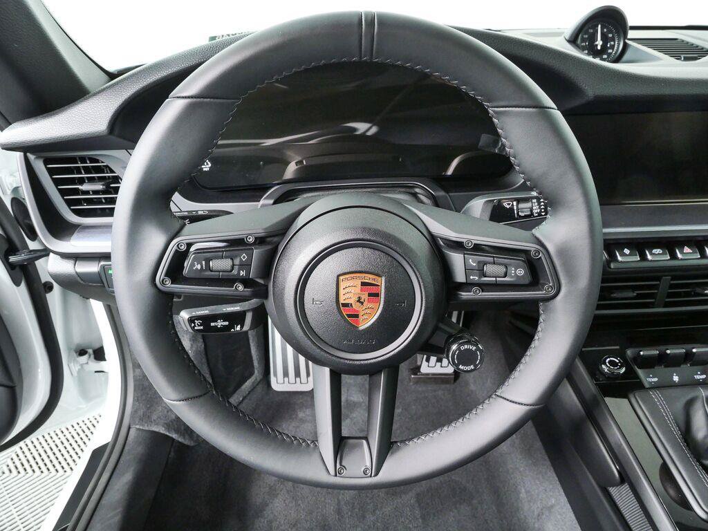 New 2026 Porsche 911 Carrera T RWD image 9
