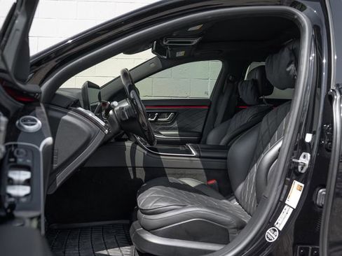 Used 2024 Mercedes-Benz S 580 4MATIC Sedan image 17