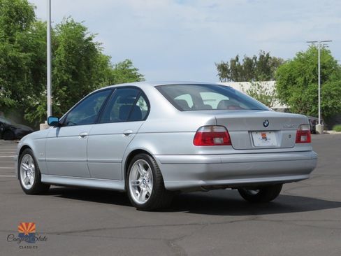 Used 2002 BMW 540i Sedan image 11