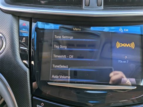 Used 2014 Cadillac XTS Luxury image 22
