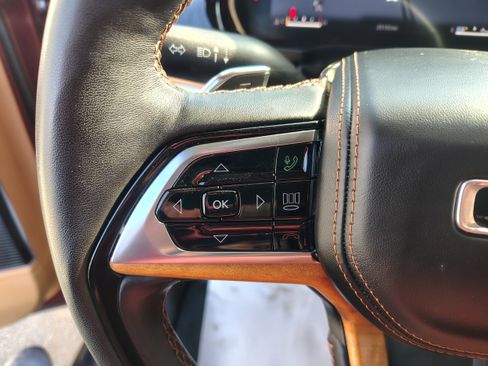 Certified 2025 Jeep Grand Cherokee L Summit image 40