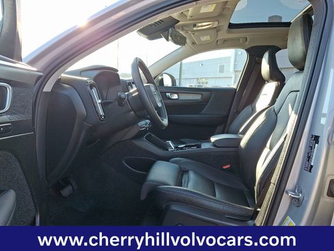 Certified 2025 Volvo XC40 B5 Plus image 14