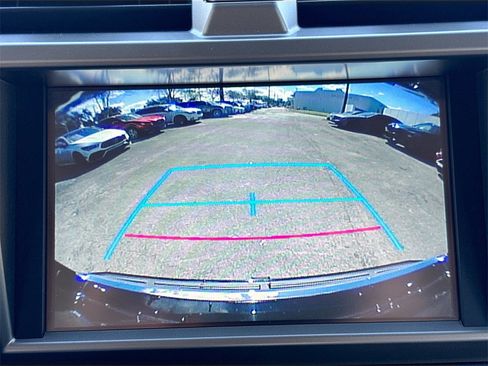 Used 2018 Lexus GX 460 image 15