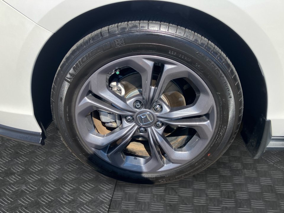 Certified 2023 Honda Accord EX image 31