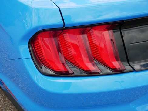 Used 2022 Ford Mustang GT Premium RWD image 17
