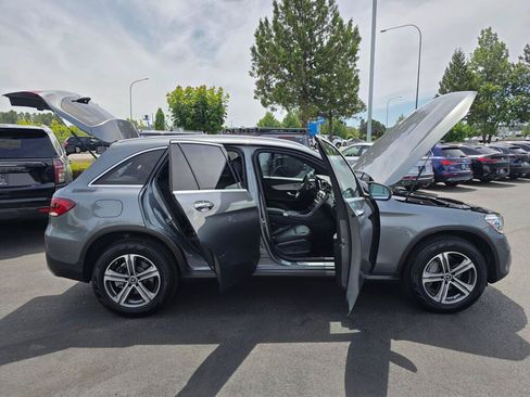 Used 2021 Mercedes-Benz GLC 300 4MATIC image 18