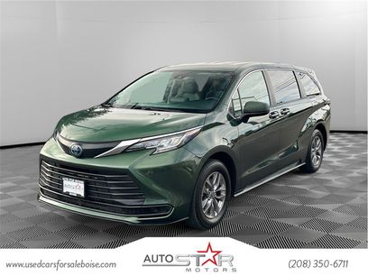 Used 2022 Toyota Sienna LE