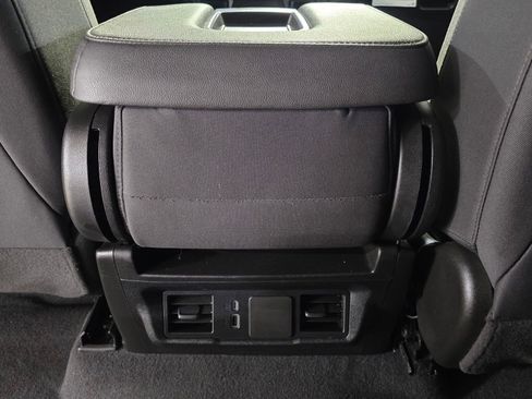 Used 2024 Chevrolet Silverado 1500 Custom Trail Boss AWD/4WD image 18