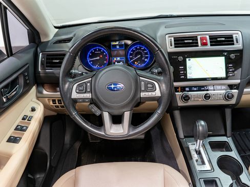 Used 2016 Subaru Outback 3.6R Limited image 11