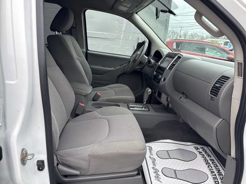 Used 2019 Nissan Frontier SV image 23