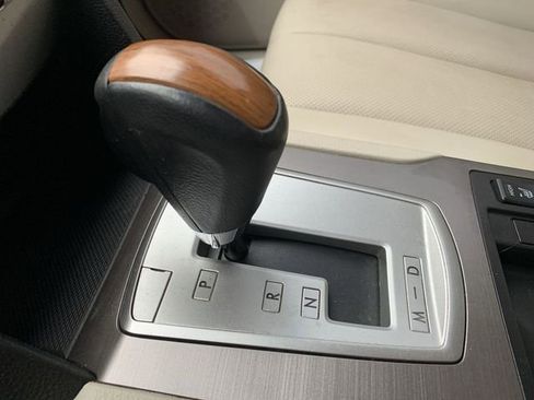 Used 2014 Subaru Outback 2.5i Limited AWD/4WD image 25