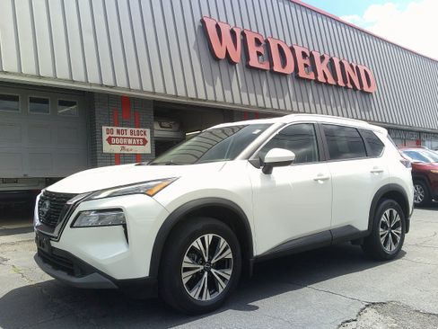 Used 2023 Nissan Rogue SV w/ SV Premium B Package AWD/4WD image 2