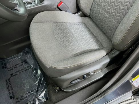 Used 2023 Chevrolet Equinox LT image 18
