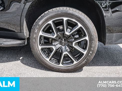 Used 2023 Chevrolet Tahoe RST w/ Luxury Package AWD/4WD image 16