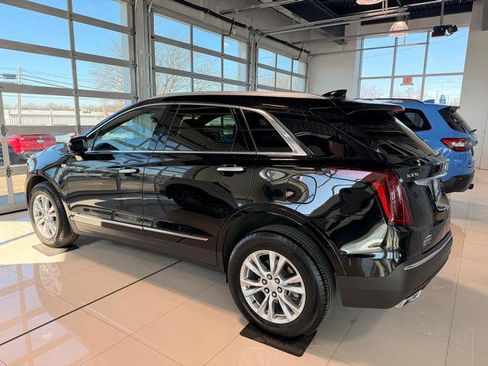 Used 2023 Cadillac XT5 Luxury image 3