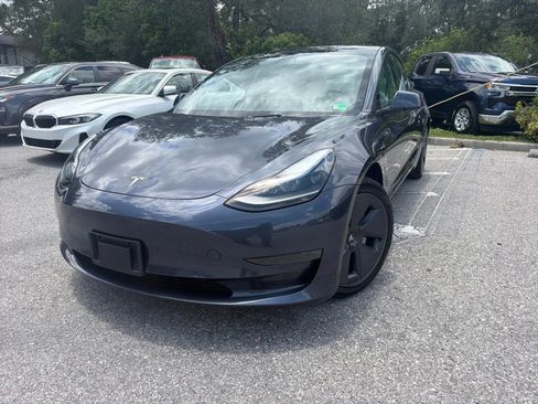Used 2023 Tesla Model 3 Standard Range RWD image 2