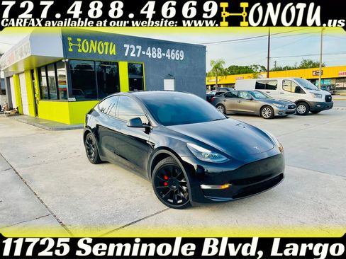 Used 2022 Tesla Model Y Performance AWD/4WD image 1