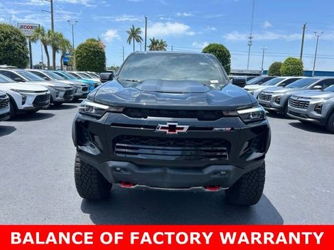 Used 2025 Chevrolet Colorado ZR2 w/ Technology Package AWD/4WD image 2