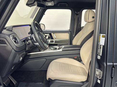 Used 2021 Mercedes-Benz G 550 image 16