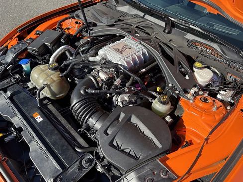 Used 2020 Ford Mustang Shelby GT500 w/ Technology Package image 30