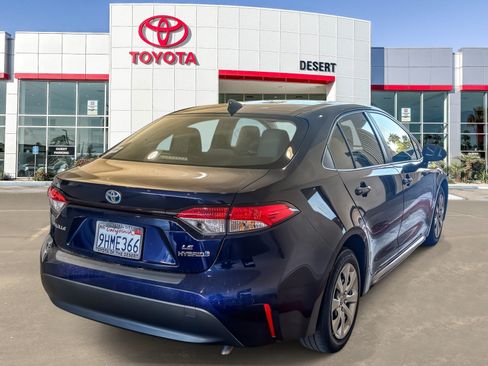 Used 2023 Toyota Corolla LE w/ Carpet Mat Package (TMS) FWD image 7