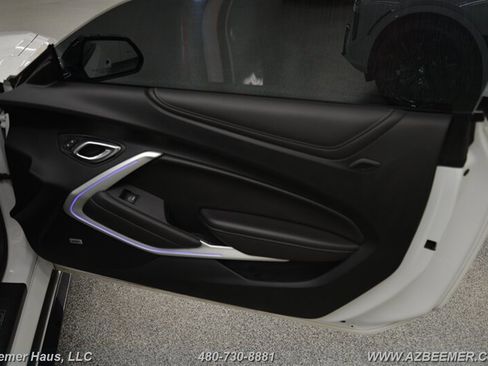 Used 2019 Chevrolet Camaro SS image 33