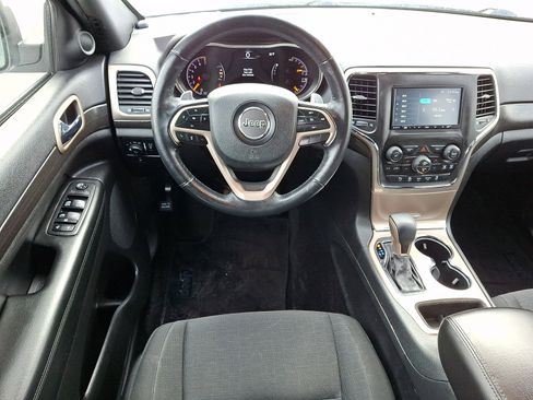 Used 2017 Jeep Grand Cherokee Laredo w/ Quick Order Package 23E image 11