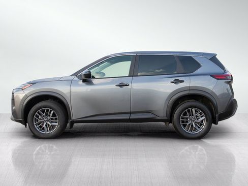 Used 2023 Nissan Rogue S AWD/4WD image 2