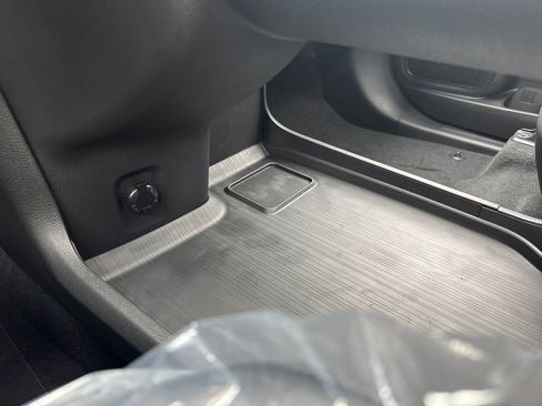 New 2026 Toyota Sienna Platinum AWD/4WD image 29