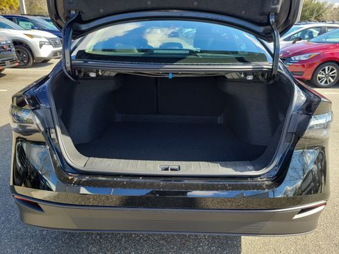 New 2026 Nissan Sentra SV w/ SV Convenience Package image 8