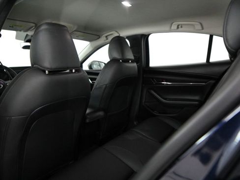 Used 2019 MAZDA MAZDA3 Sedan w/ Preferred Package FWD image 36