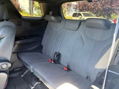 Used 2025 Hyundai Palisade Calligraphy AWD/4WD image 11