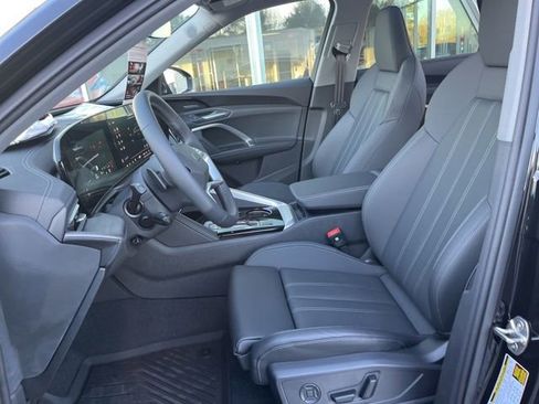 New 2025 Audi Q5 Prestige image 22