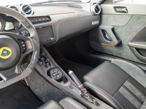 Used 2020 Lotus Evora RWD image 17