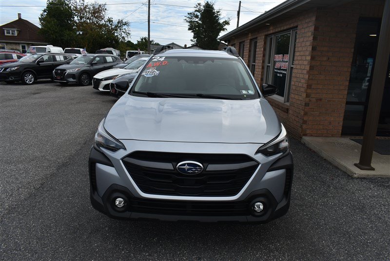 Used 2024 Subaru Outback Premium AWD/4WD image 8