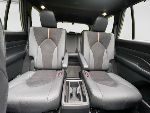 Used 2025 Toyota Grand Highlander AWD Hybrid image 14