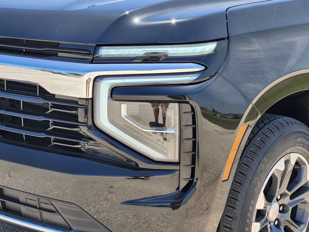 New 2026 Chevrolet Tahoe LS w/ LPO, Dark Essentials Package AWD/4WD image 6