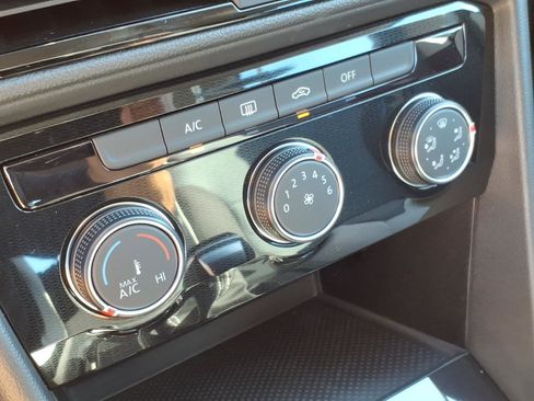 New 2026 Volkswagen Taos S image 17