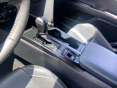 Used 2025 Toyota Camry SE FWD image 16