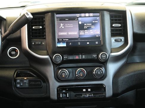 Used 2022 RAM 2500 Big Horn AWD/4WD image 19