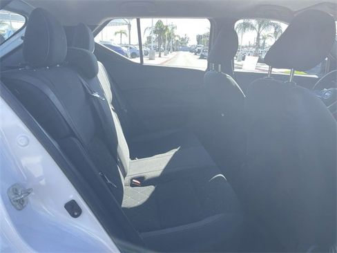 Used 2020 Nissan Kicks S image 25