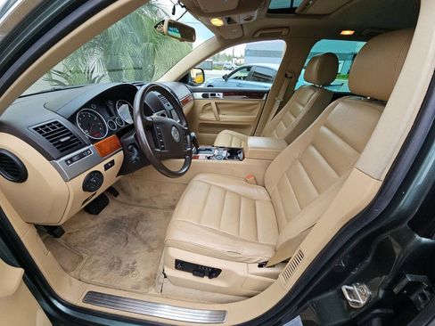 Used 2005 Volkswagen Touareg V6 AWD/4WD image 12