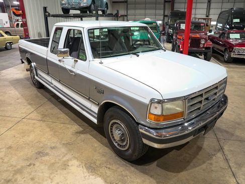 Used 1994 Ford F250 2WD SuperCab image 14