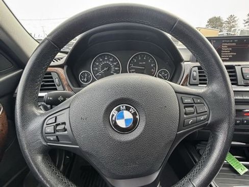 Used 2014 BMW 320i xDrive Sedan image 25