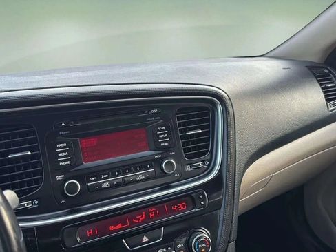 Used 2014 Kia Optima EX image 36